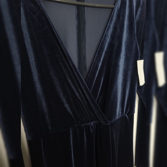 NWT Love by Design  Velvet Maxi Dress Navy Blue Medium - Picture 4 of 5